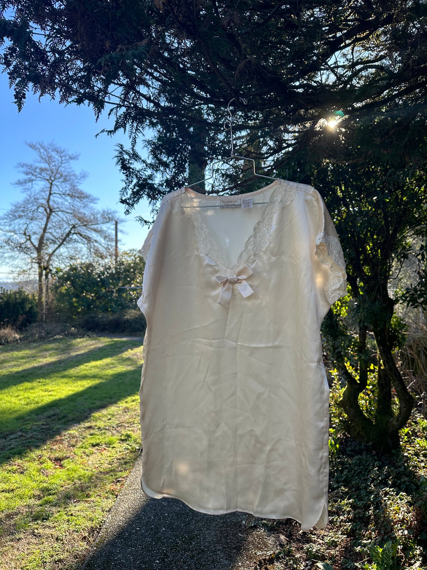 80s/90s White Victoria’s Secret Nightgown