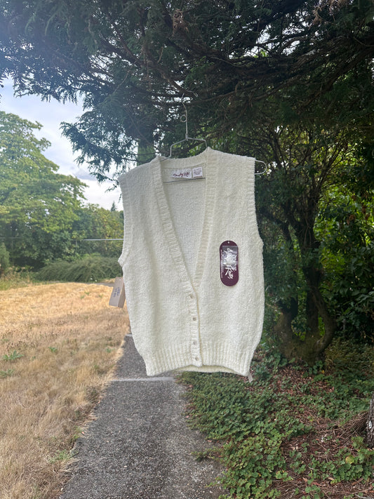 90s White Dead Stock Sweater vest staples knits