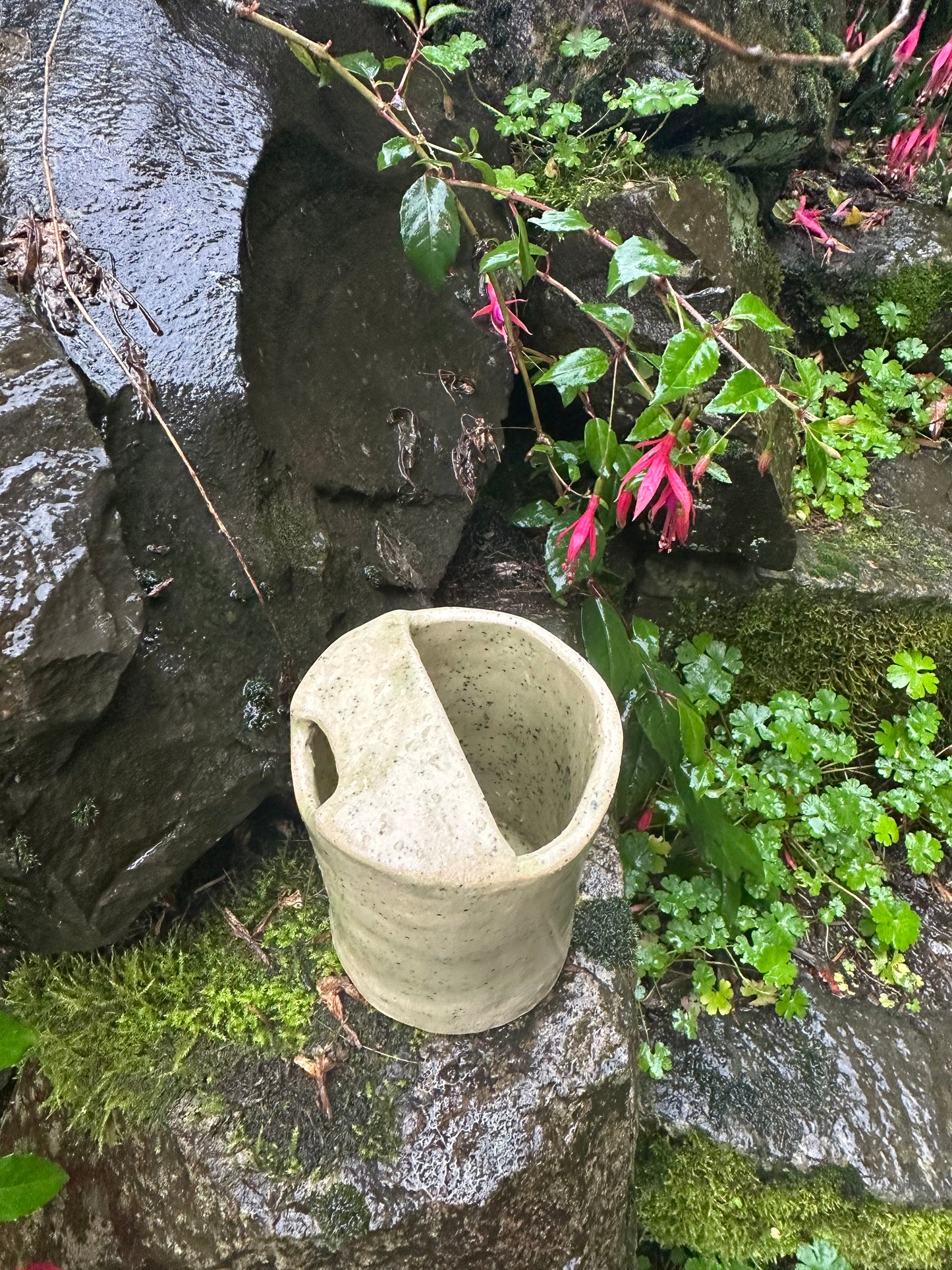To go mug: green speckled