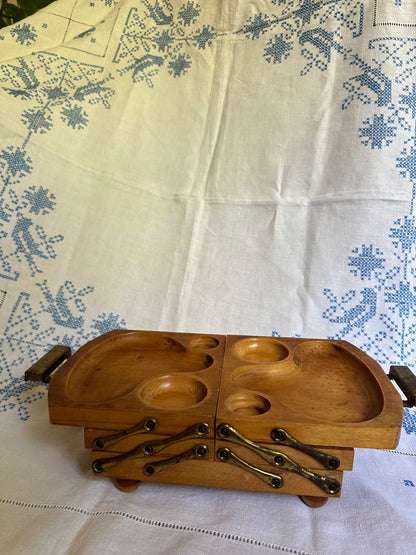 Mcm foldable tray