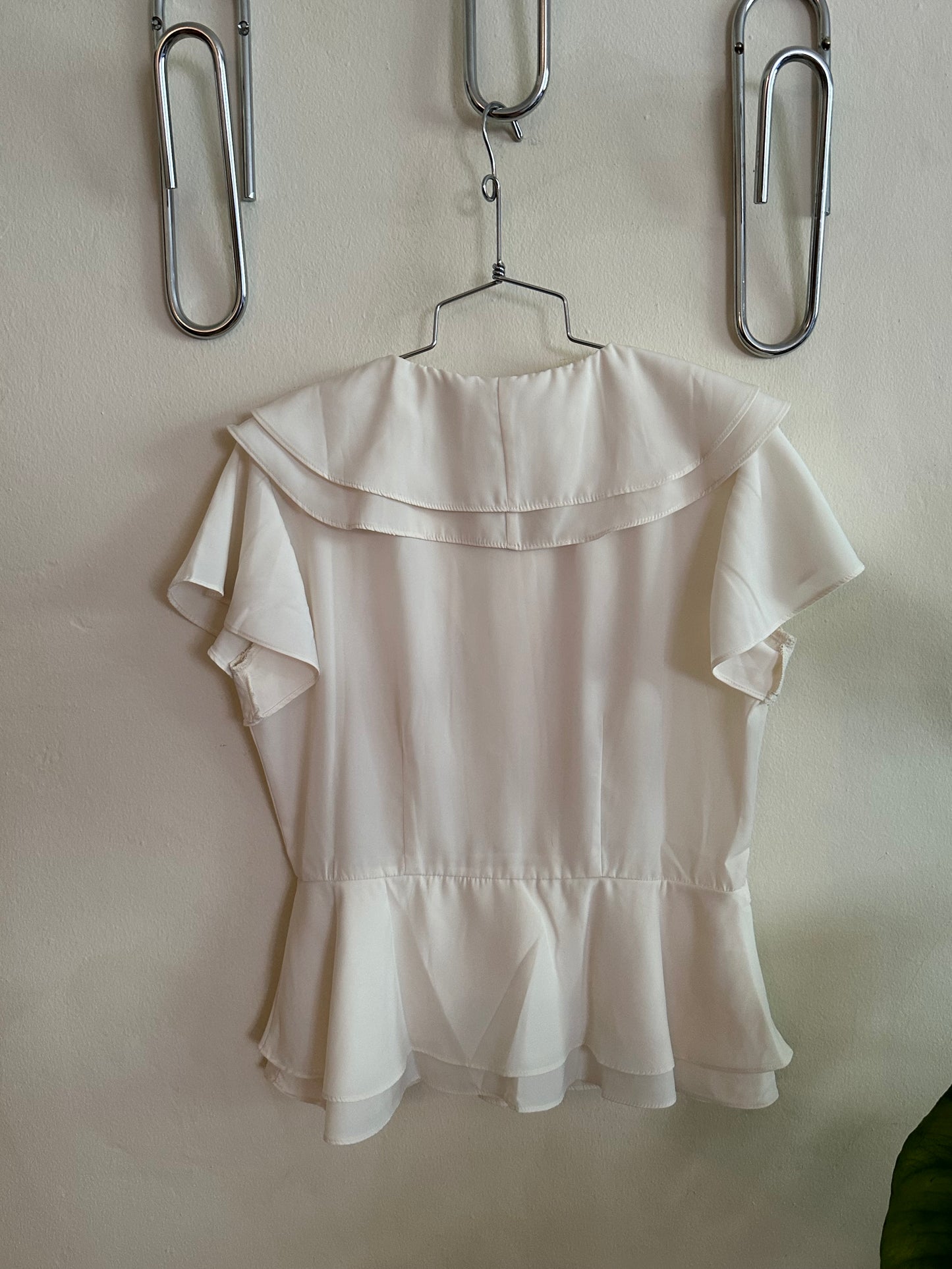 90s White Ruffle Blouse