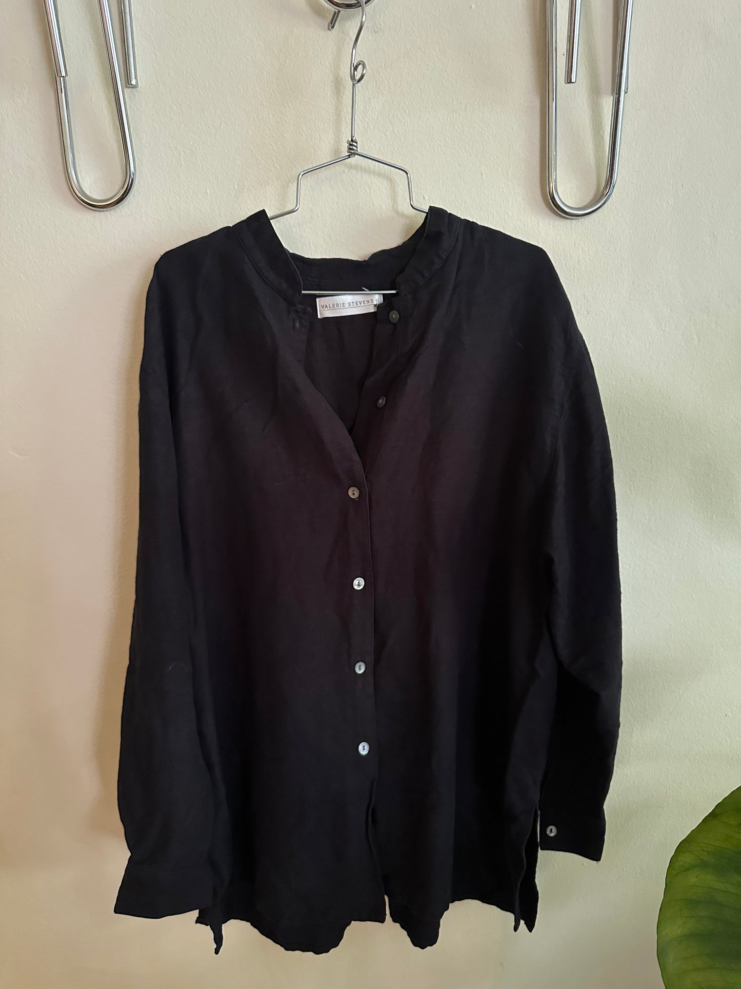 90’s Black Linen Shirt