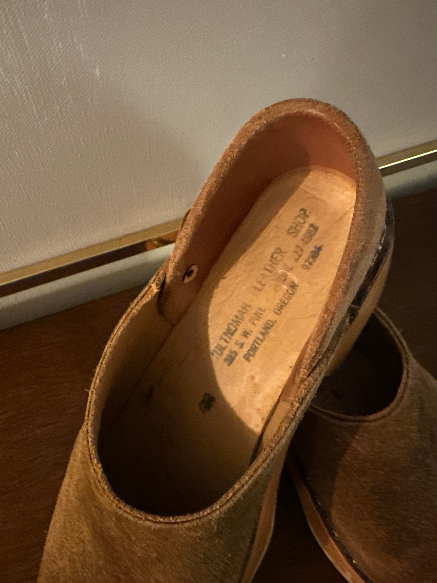 70s Tan Suede Clogs