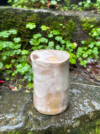 To go mug: milk and honey