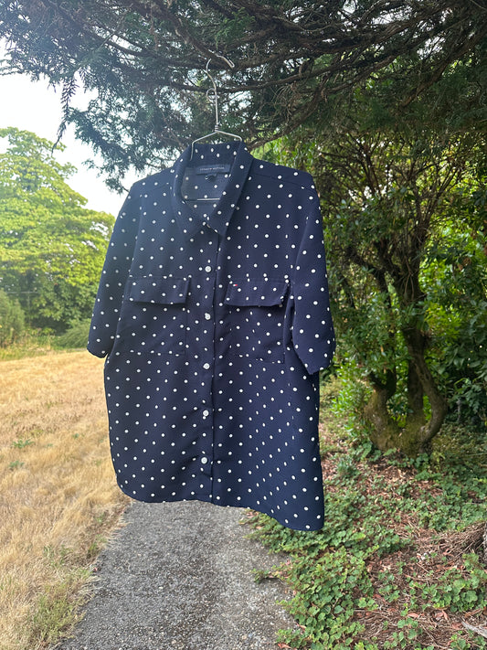 90s Tommy Hillfiger shirt