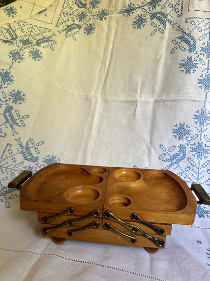 Mcm foldable tray